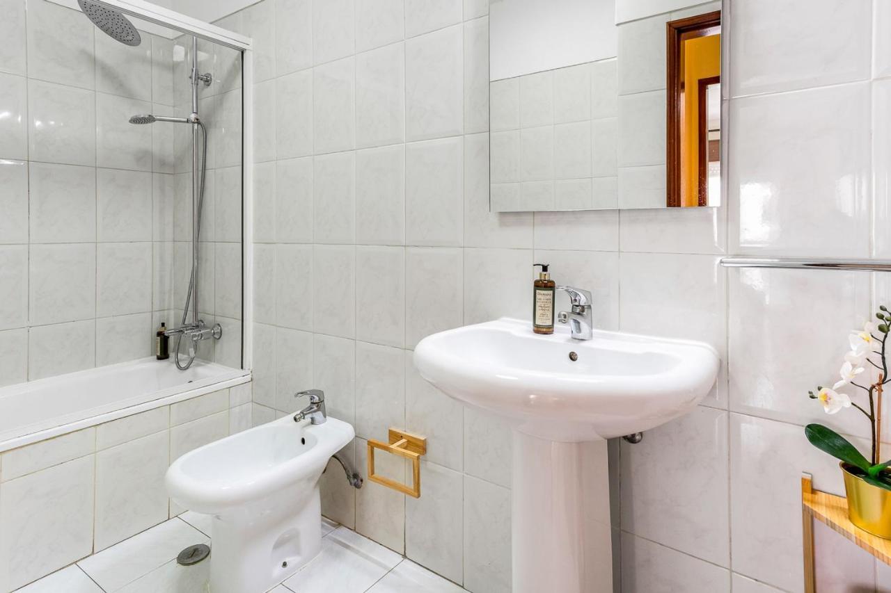 1Br Infante Flat In Quarteira By Lovelystay Экстерьер фото